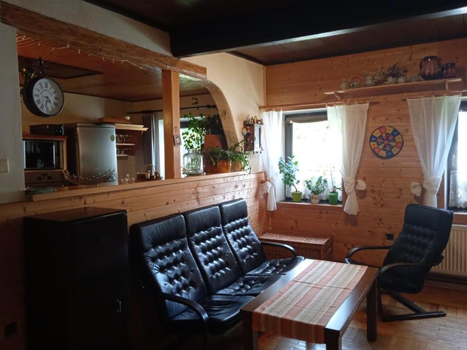 Chalupa Benecko-M.86 Extérieur photo